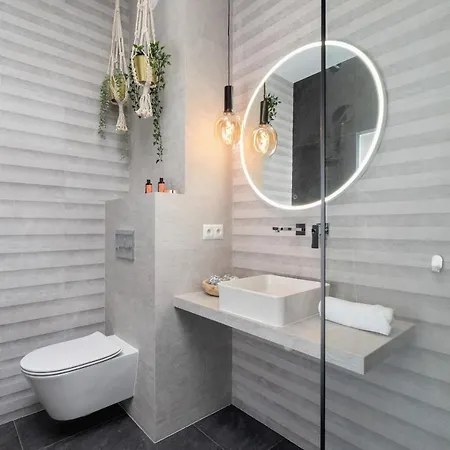 Luxurious Rakowicka By Renters Prestige * Krakau