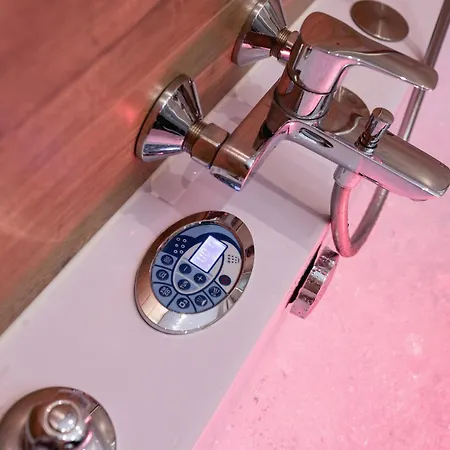 Luxurious Rakowicka By Renters Prestige Krakov